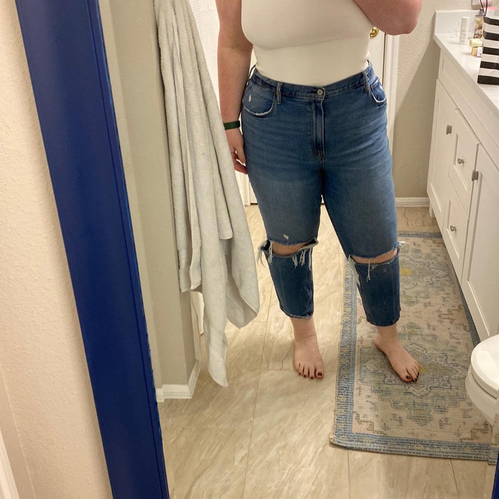 Abercrombie curve love ankle straight ultra high rise